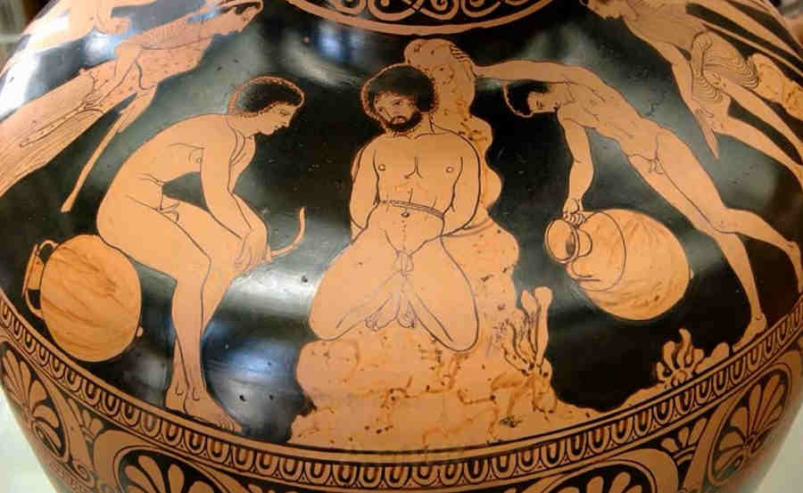 Полидевк победил Амика