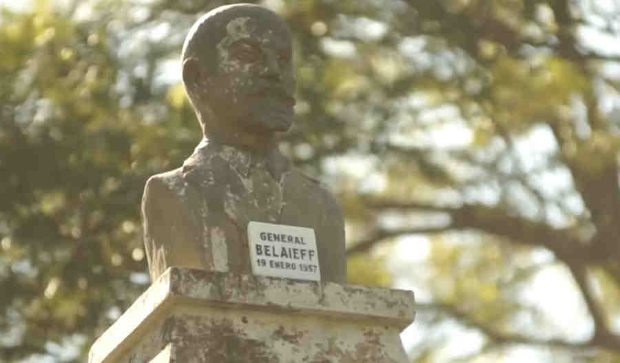 Памятник И. Т. Беляеву Памятник И. Т. Беляеву