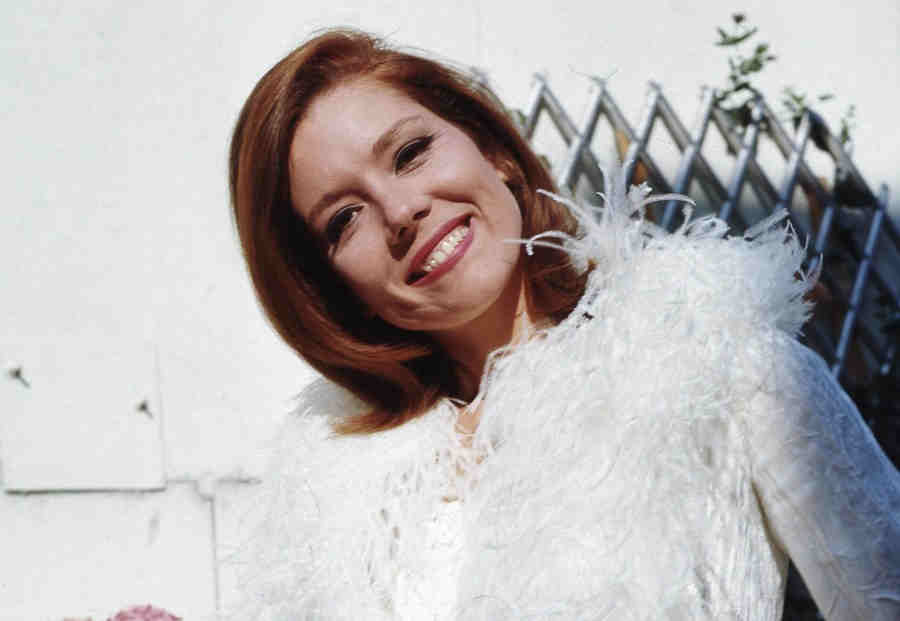 Дайана Ригг