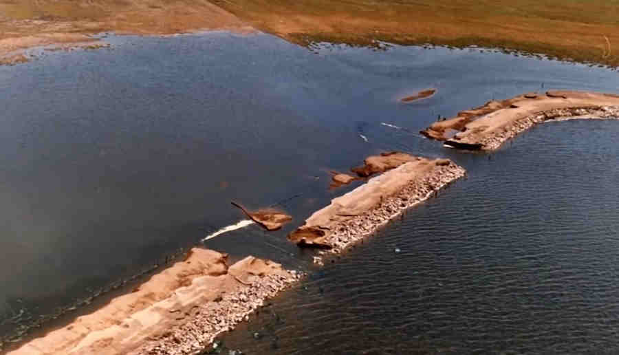 Прорыв плотины в 1985 году.