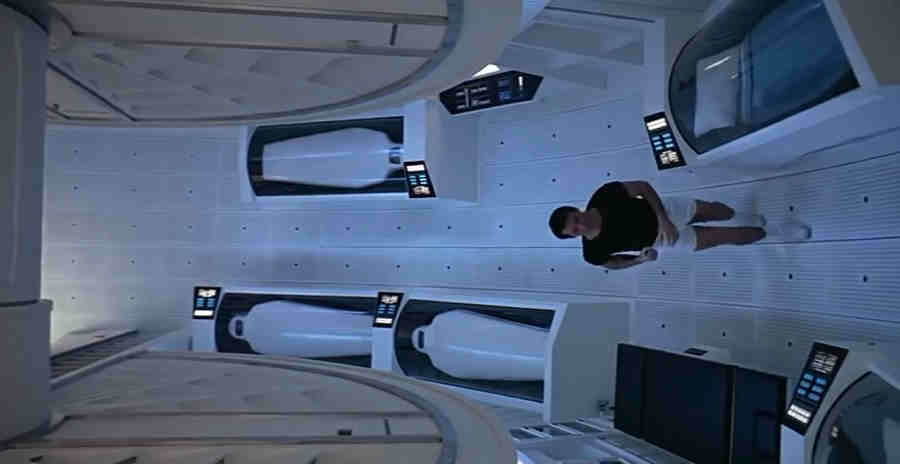 Голова движется по меньшему радиусу, чем ноги