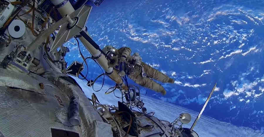 Можно собирать прямо на орбите