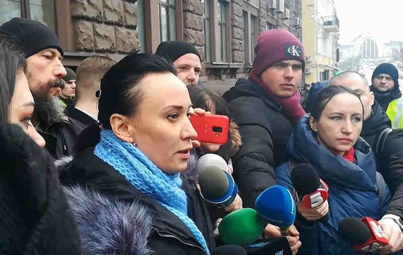 Маруся Звиробий требует оружие