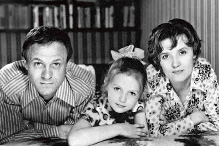 Владимир Меньшов с женой и дочерью Владимир Меньшов с женой и дочерью