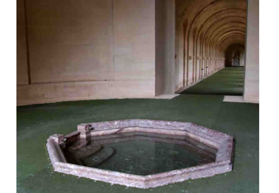 ванна короля-Солнце Людовика IV ванна короля-Солнце Людовика IV