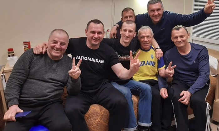 Режиссёр Сенцов и актёры Режиссёр Сенцов и актёры