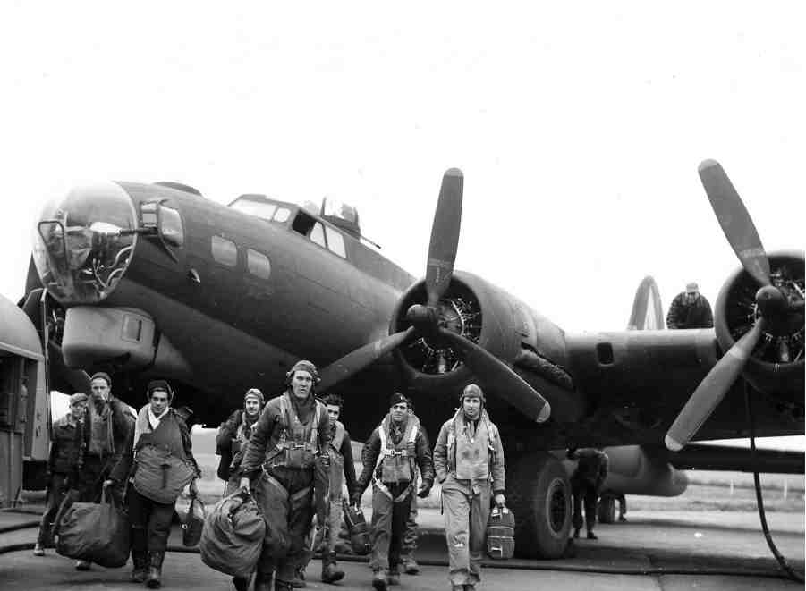 Летающая крепость B-17 Летающая крепость B-17