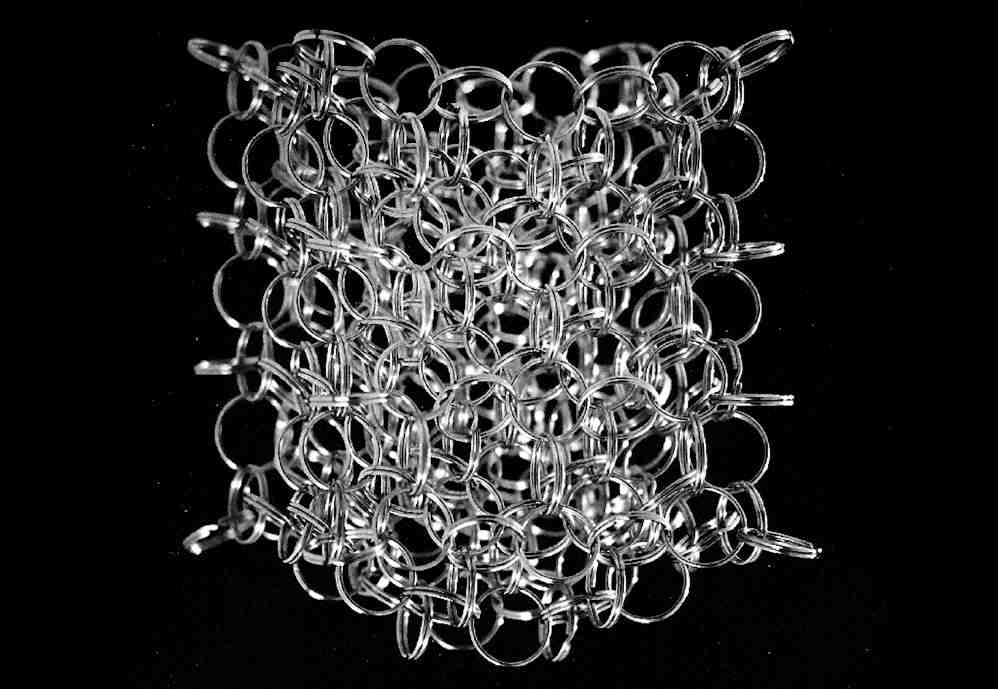 Квантово-петлевая гравитация Квантово-петлевая гравитация