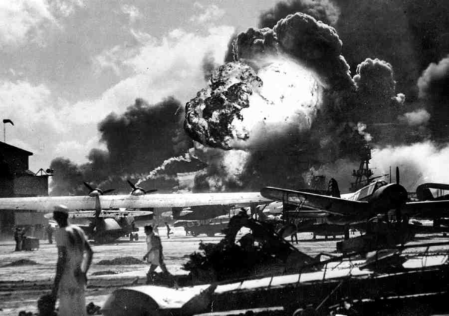 Атака на Пёрл–Харбор. Атака на Пёрл–Харбор.