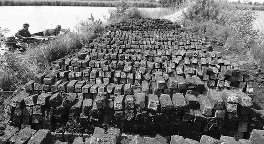 Добыча торфа