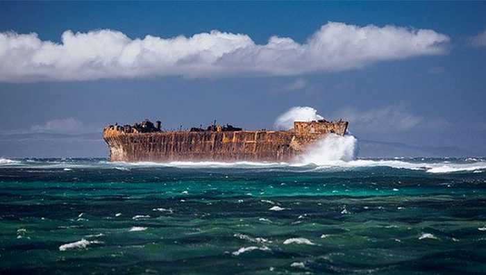 Бермудский треугольник: брошенные, дрейфующие, неопознанные...