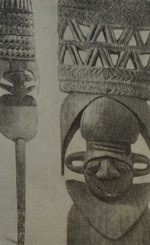 Резные украшения из дерева на доме. Новая Каледония