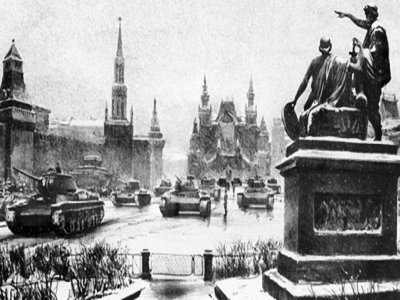 парад уходящих на фронт