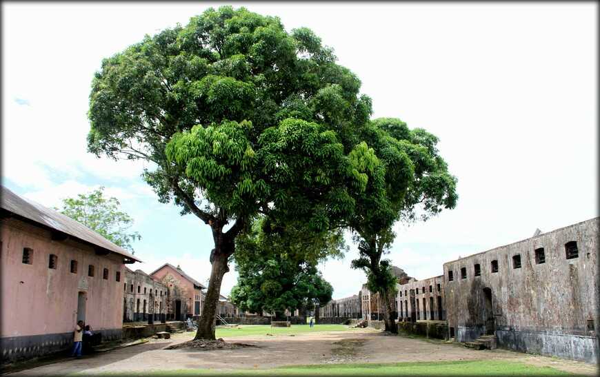 Тюрьма Сен-Лоран-дю-Марони