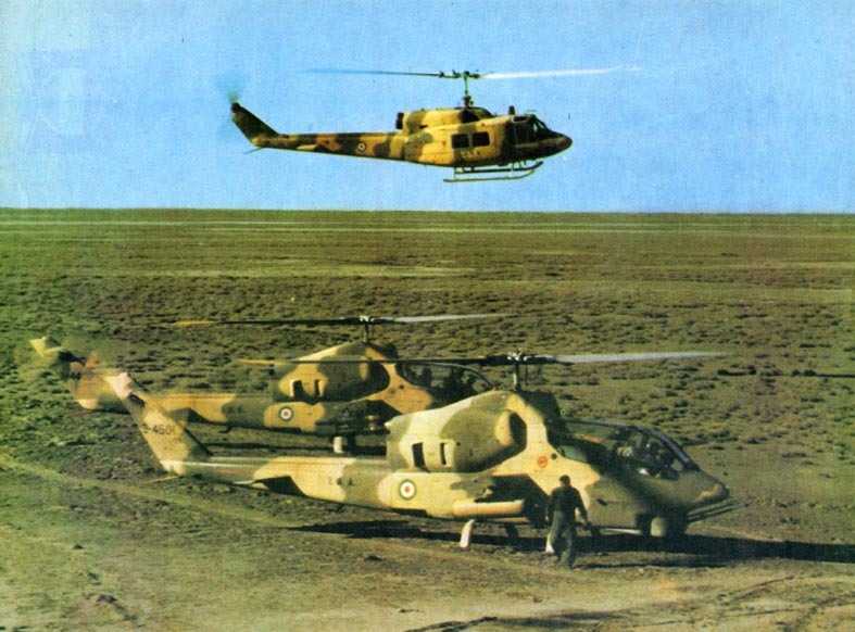 Иранские боевые вертолеты АН-1G «Кобра» и «Ирокез» Иранские боевые вертолеты АН-1G «Кобра» и «Ирокез»