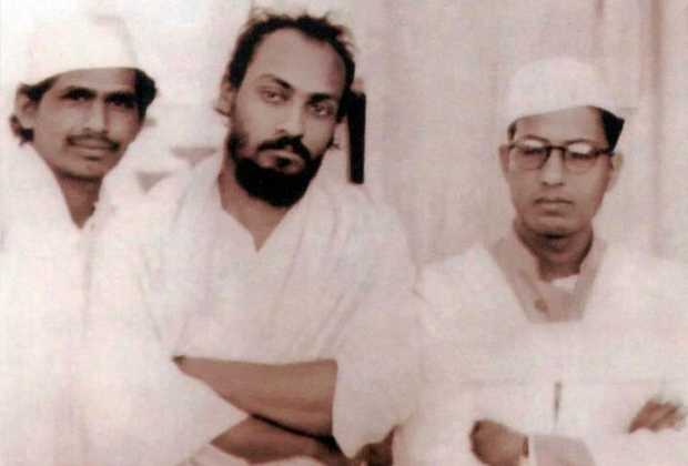 Чандра Мохан Джеин не только работал со студентами, но и ездил по стране с лекциями