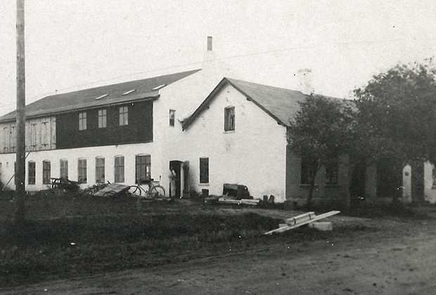 Дом Кристиансенов и столярная мастерская