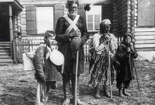  Деревенские нищие в дореволюционной России