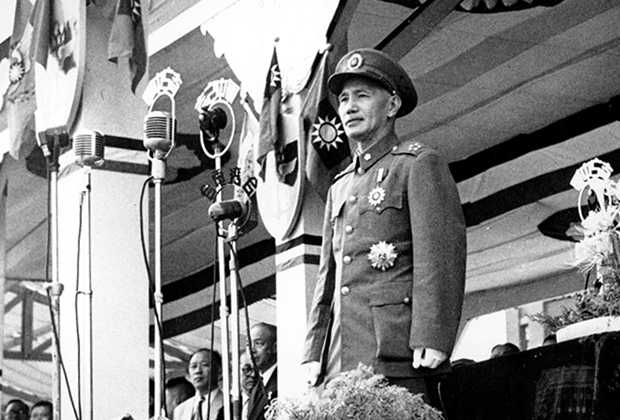 Чан Кайши на параде. 1952 год