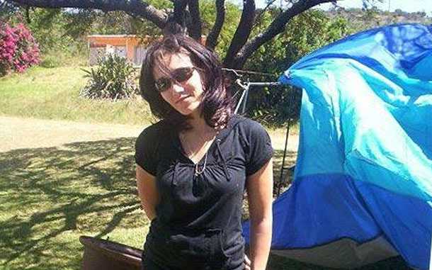  Ларис Батлер